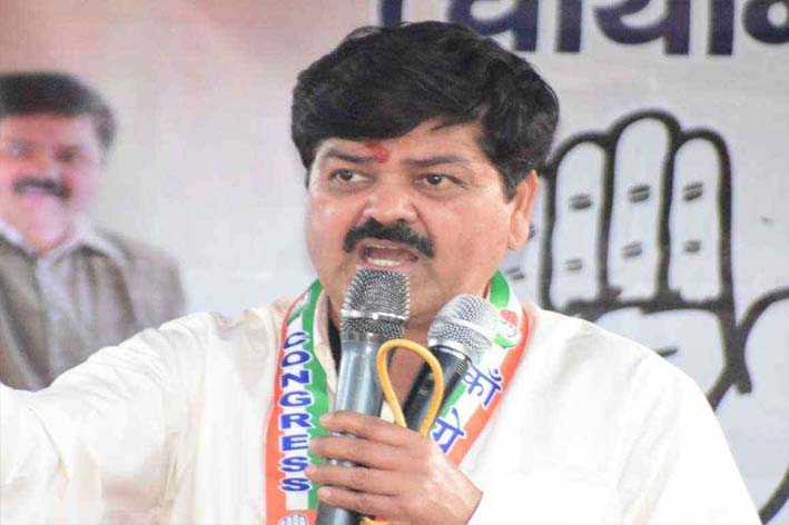 चारधाम यात्रा तैयारियों पर कांग्रेस का हमला, गणेश गोदियाल ने सीएम धामी को घेरा चारधाम यात्रा तैयारियों पर कांग्रेस का हमला, गणेश गोदियाल ने सीएम धामी को घेरा