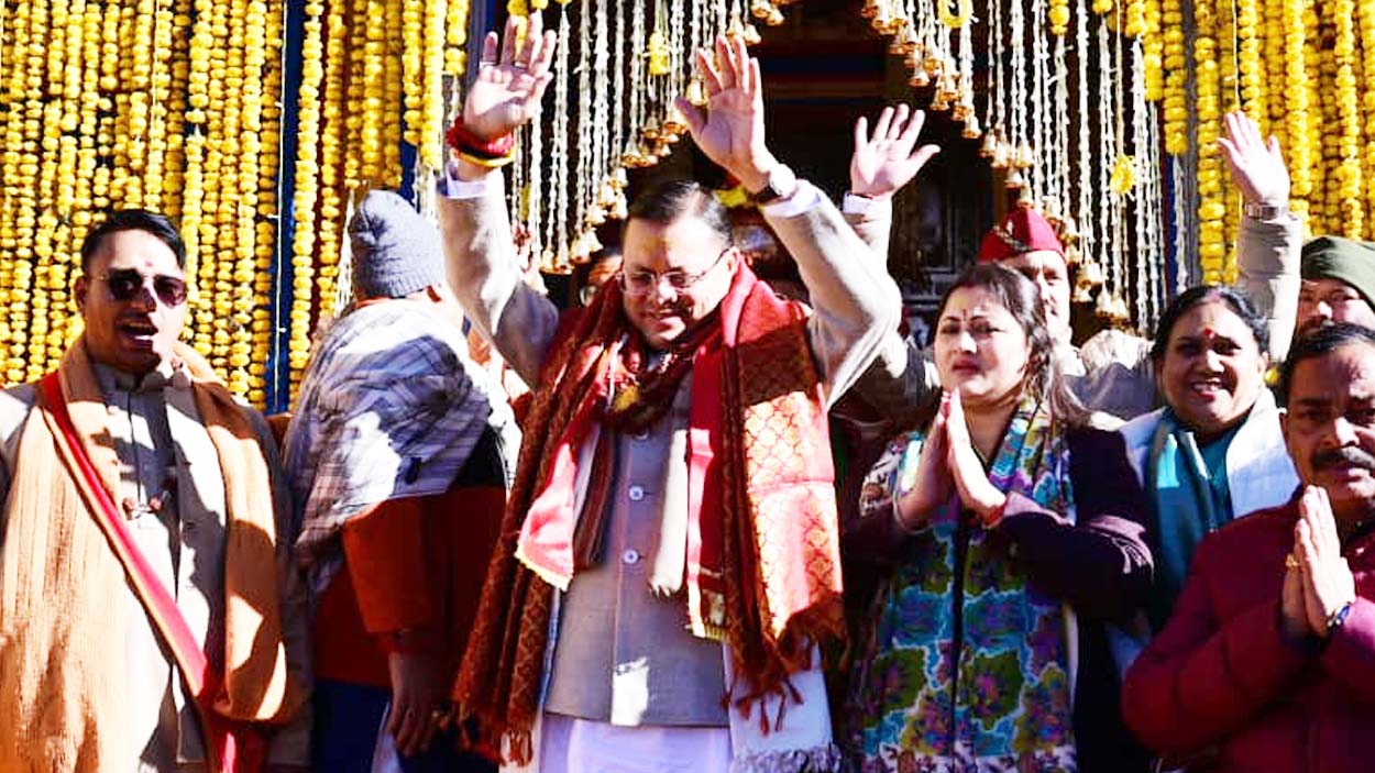 kedarnath-dham ”हर-हर महादेव” के जयकारों से गूंजा धाम, बाबा केदार के कपाट खुले – आस्था का महासागर उमड़ा kedarnath-dham ”हर-हर महादेव” के जयकारों से गूंजा धाम, बाबा केदार के कपाट खुले – आस्था का महासागर उमड़ा