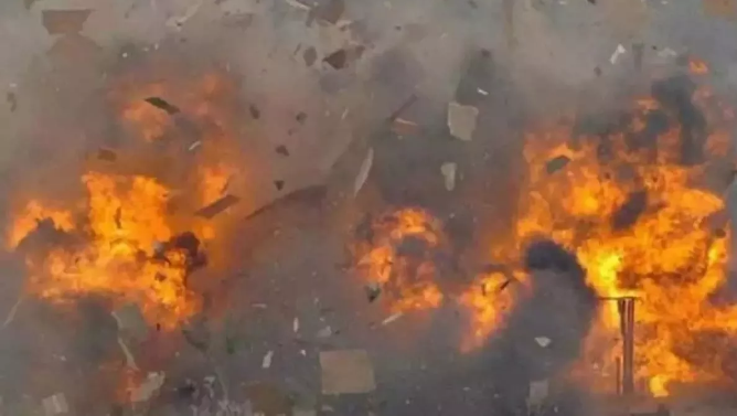 ब्रेकिंग न्यूज़: विरुधुनगर पटाखा फैक्ट्री में भीषण विस्फोट, 16 की मौत