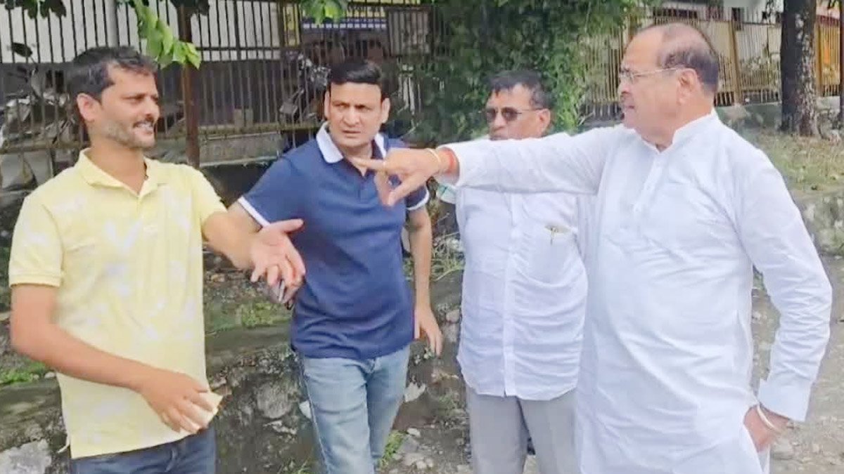 Haldwani में कल गरजेंगे मल्लिकार्जुन खड़गे, कांग्रेस ने जनसभा की तैयारियां की तेज Haldwani में कल गरजेंगे मल्लिकार्जुन खड़गे, कांग्रेस ने जनसभा की तैयारियां की तेज