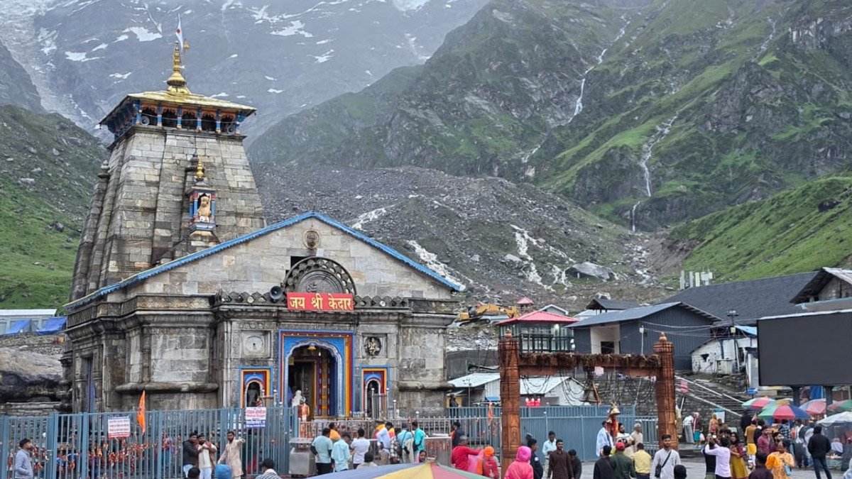 Kedarnath धाम की बिजली व्यवस्था होगी हाईटेक, 11.12 करोड़ की नई 33 KV लाइन को मंजूरी Kedarnath धाम की बिजली व्यवस्था होगी हाईटेक, 11.12 करोड़ की नई 33 KV लाइन को मंजूरी