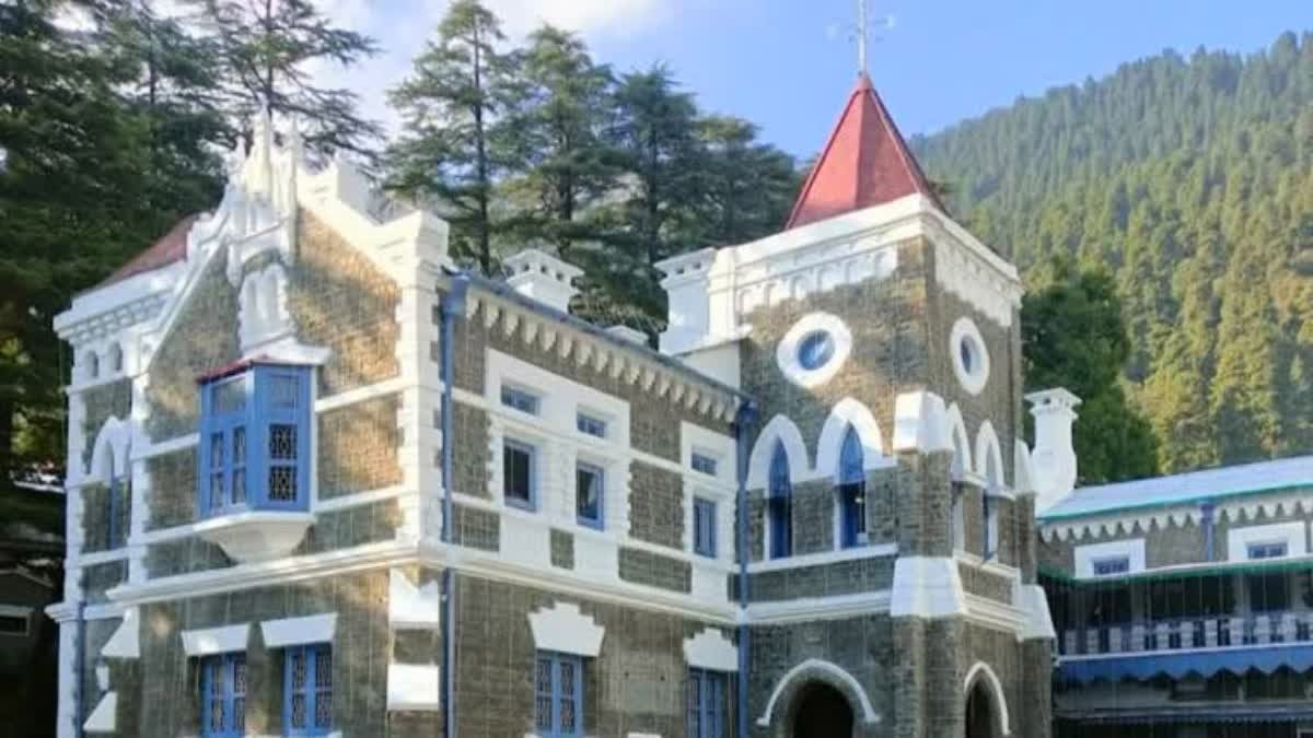 Uttarakhand तकनीकी विश्वविद्यालयों में संविदा कर्मचारियों का मामला : हाईकोर्ट सख्त, रजिस्ट्रारों से मांगा जवाब Uttarakhand तकनीकी विश्वविद्यालयों में संविदा कर्मचारियों का मामला : हाईकोर्ट सख्त, रजिस्ट्रारों से मांगा जवाब