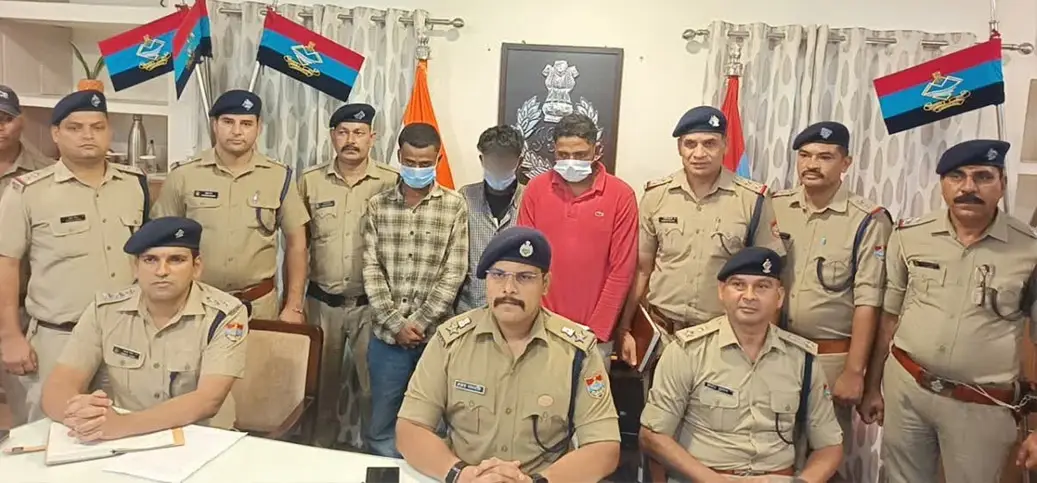 Rudrapur फायरिंग और वाहन तोड़फोड़ मामले का खुलासा, तीन आरोपी गिरफ्तार ; हथियार बरामद Rudrapur फायरिंग और वाहन तोड़फोड़ मामले का खुलासा, तीन आरोपी गिरफ्तार ; हथियार बरामद
