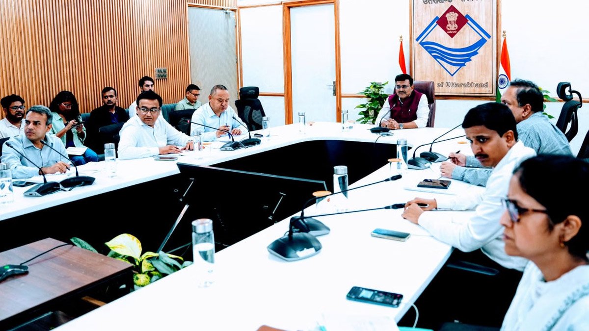 Uttarakhand में रोपवे परियोजनाओं को मिलेगी रफ्तार, मुख्य सचिव ने दिए नियम जल्द जारी करने के निर्देश Uttarakhand में रोपवे परियोजनाओं को मिलेगी रफ्तार, मुख्य सचिव ने दिए नियम जल्द जारी करने के निर्देश