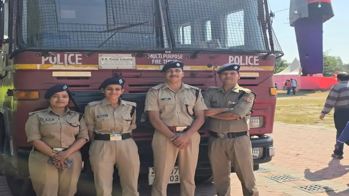 Dehradun में दशहरा पर सुरक्षा के पुख्ता इंतजाम, 21 स्थानों पर तैनात रहेंगी अग्निशमन टीमें Dehradun में दशहरा पर सुरक्षा के पुख्ता इंतजाम, 21 स्थानों पर तैनात रहेंगी अग्निशमन टीमें
