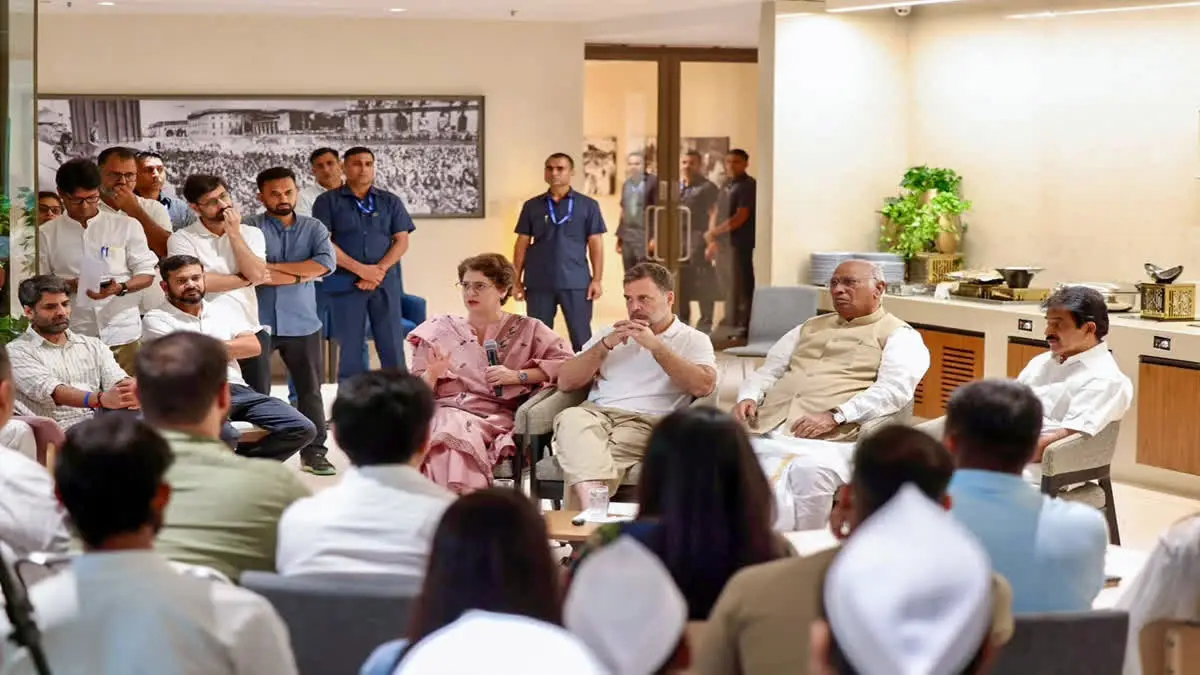 Delhi : 1 नवंबर को दिल्ली के रामलीला मैदान में विपक्ष का शक्ति प्रदर्शन Delhi : 1 नवंबर को दिल्ली के रामलीला मैदान में विपक्ष का शक्ति प्रदर्शन