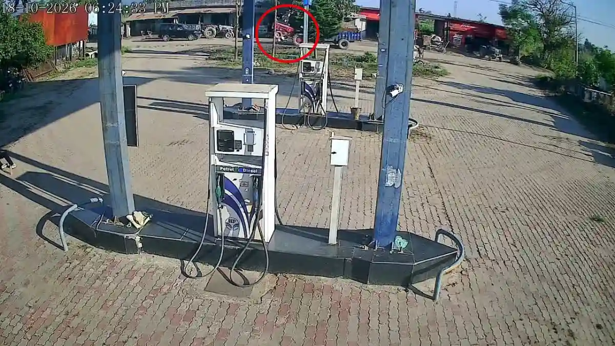 Haridwar के लालढांग में ओवरलोड ट्रैक्टर-ट्रॉली ने 80 वर्षीय महिला को कुचला, CCTV वीडियो वायरल Haridwar के लालढांग में ओवरलोड ट्रैक्टर-ट्रॉली ने 80 वर्षीय महिला को कुचला, CCTV वीडियो वायरल