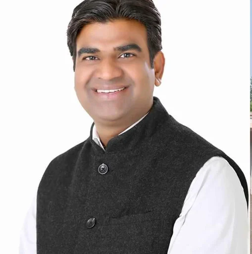 Political साजिशों को झटका ! सुशील यादव की धाकड़ वापसी, विरोधियों के अरमानों पर फिरा पानी Political साजिशों को झटका ! सुशील यादव की धाकड़ वापसी, विरोधियों के अरमानों पर फिरा पानी