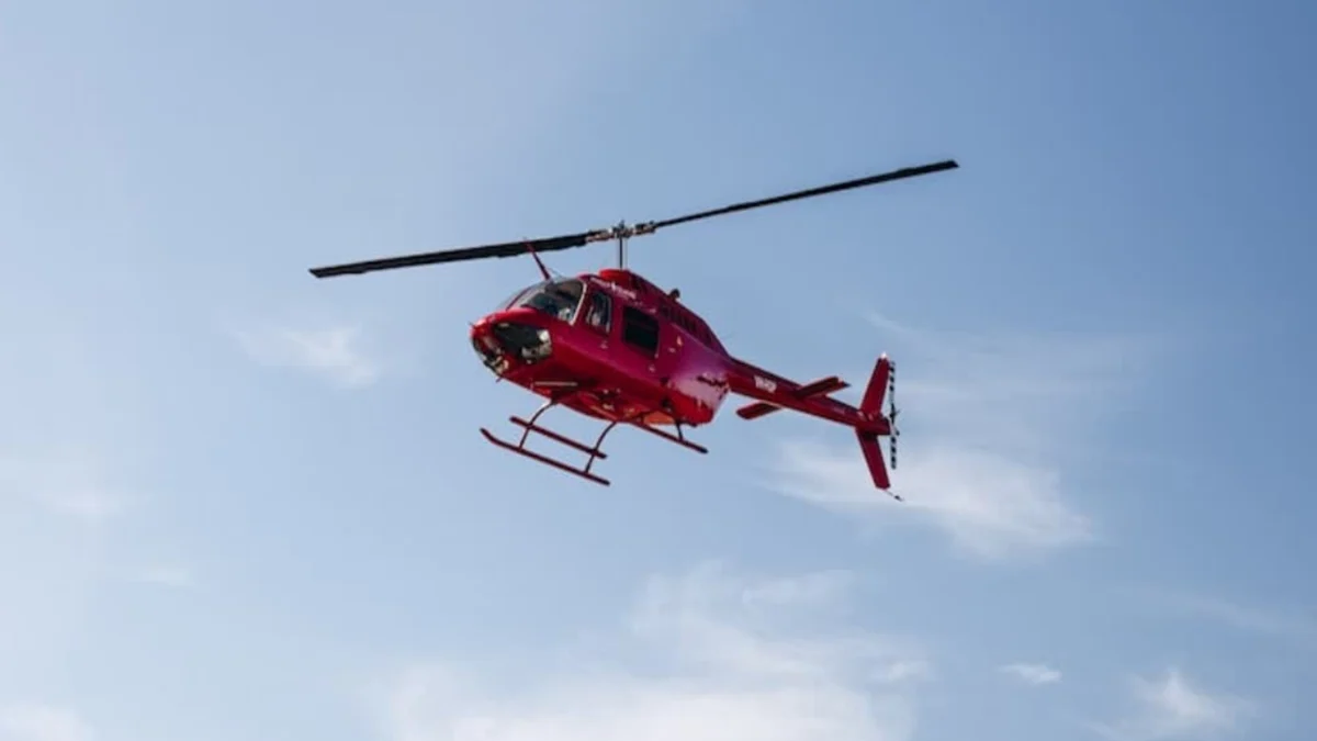 Chamoli Helicopter Missing : जोशीमठ-बदरीनाथ रूट पर हादसे की आशंका; सर्च ऑपरेशन जारी Chamoli Helicopter Missing : जोशीमठ-बदरीनाथ रूट पर हादसे की आशंका; सर्च ऑपरेशन जारी